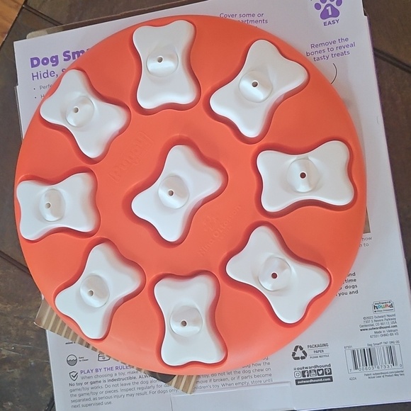 Outward Hound Dog Smart Orange and White Level 1 Puzzle NIB - Picture 7 of 7